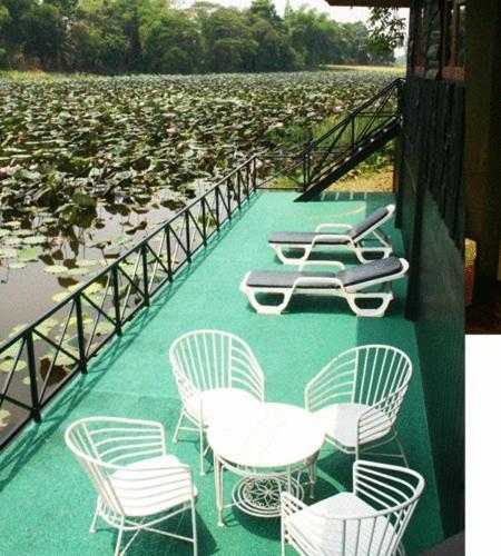 Water Land Golf Resort & Spa Phitsanulok Bilik gambar